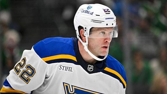 photo of St. Louis Blues defenseman Ryan Suter