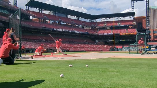 Jordan Walker put on a show during Home Run Derby practice at Busch on Saturday (sports)